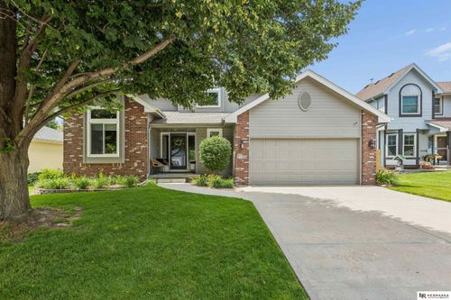 7106 S 158th St, Omaha, NE, 68136-1095 | Card Image