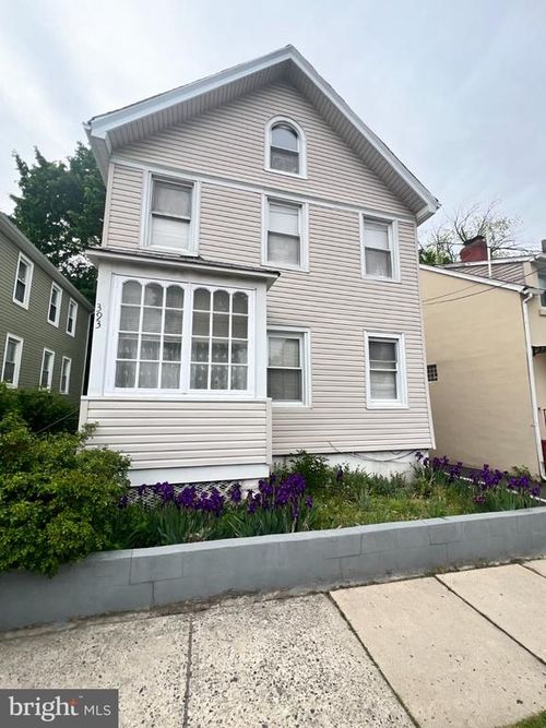 393 Glenwood Avenue, East Orange, NJ, 07017 | Card Image