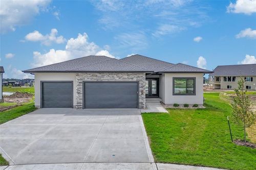 50 Nw Crabtree Ln, Waukee, IA, 50263-4505 | Card Image