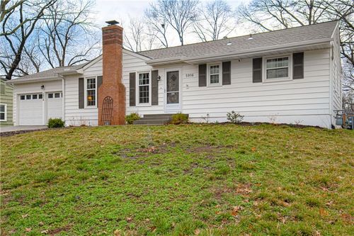 5916 W 101st Pl, Overland Park, KS, 66207-3046 | Card Image