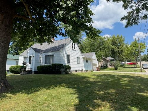 524 Jones St, Ionia, MI, 48846-1318 | Card Image