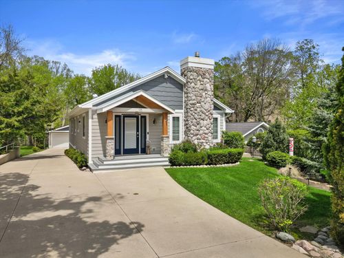 10 Liechty Dr, Williams Bay, WI, 53191-9740 | Card Image