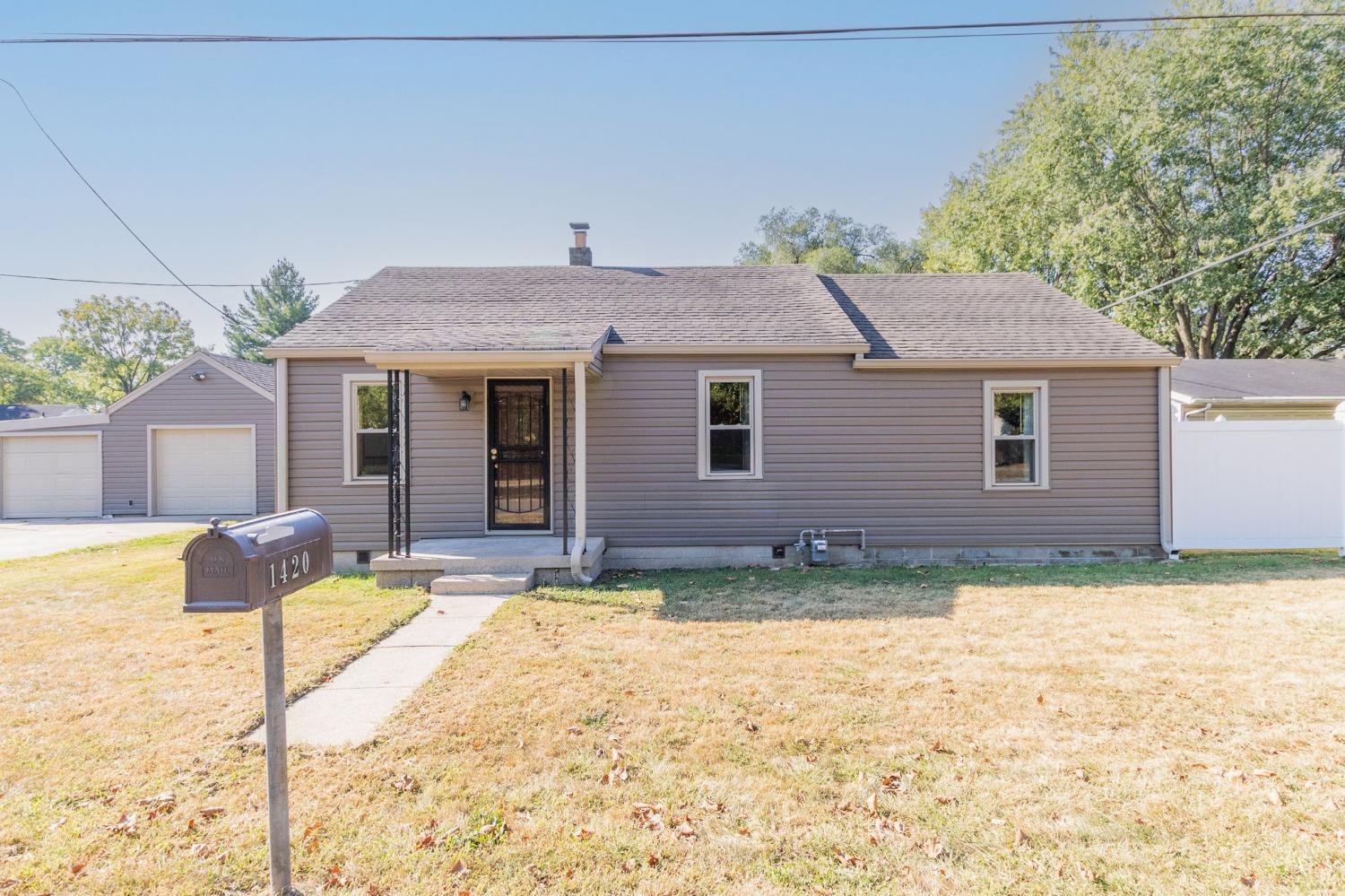 Hood Ave, Middletown, OH 45044