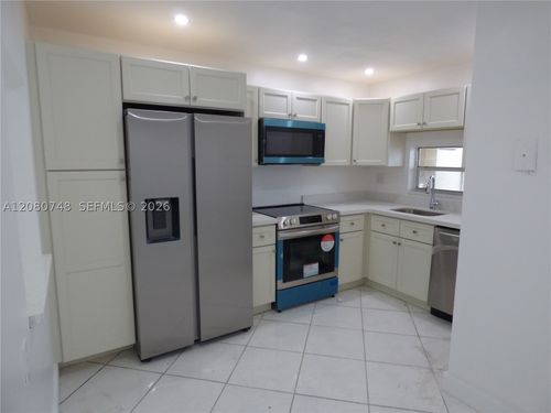 302-361 S Hollybrook Dr, Pembroke Pines, FL, 33025-6401 | Card Image