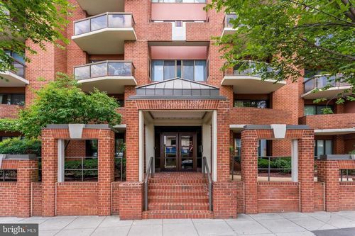 303-2320 Wisconsin Ave Nw, WASHINGTON, DC, 20007-1858 | Card Image