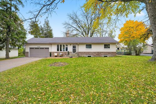 13404 34th Ave N, Plymouth, MN, 55441-2211 | Card Image