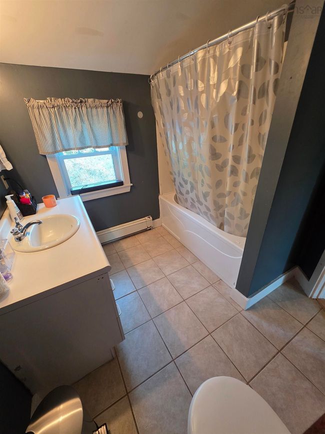 198 Mowatt St, House other with 3 bedrooms, 3 bathrooms and 2 parking in Shelburne NS | Image 13