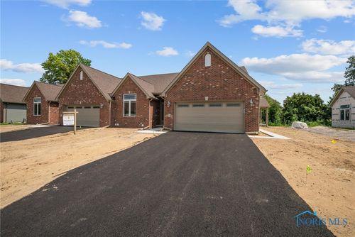 21 Shenandoah Cir, Sylvania, OH, 43560-4110 | Card Image