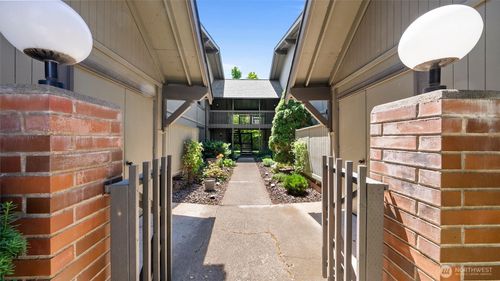 53-601 Village Way, Walla Walla, WA, 99362-8603 | Card Image