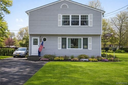 54 Knowlton Ave, Lackawanna, NY, 14218-3106 | Card Image