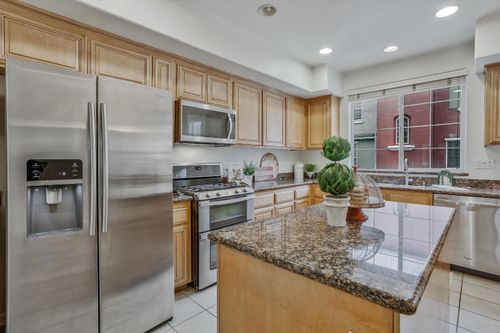 1756 Camino Real Way, Roseville, CA, 95747-8430 | Card Image