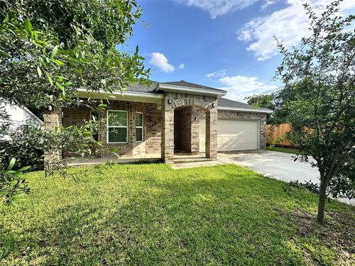 304 Armstrong St, Houston, TX, 77029-4702 | Card Image