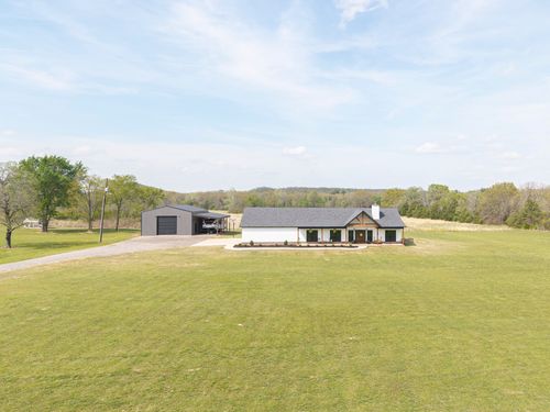 3107 E Mckenzie Ave, Pocola, OK, 74902-2109 | Card Image