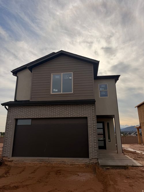 364 N 4525 W, Cedar City, UT, 84720-8117 | Card Image