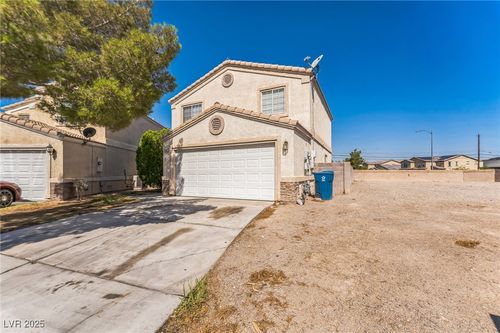 3335 Sutters Fort St, North Las Vegas, NV, 89032-3491 | Card Image
