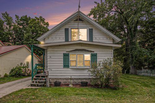 520 E Thorn St, Hastings, MI, 49058-1551 | Card Image