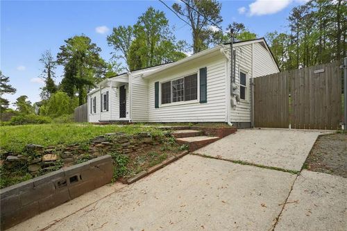 2252 Beecher Cir Sw, Atlanta, GA, 30311-2504 | Card Image