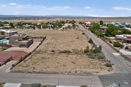 8241 San Diego Ave Ne, Albuquerque, NM, 87122-3826 | Card Image