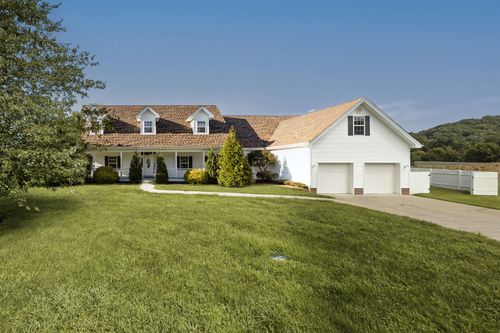 1015 Violet Ln, Louisa, KY, 41230-9656 | Card Image