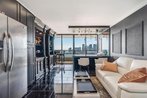 apt-30h-555 Ne 15th St, Miami, FL, 33132-1432 | Card Image