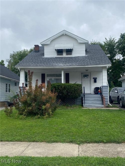 12711 Melgrove Ave, Garfield Heights, OH, 44105-7003 | Card Image