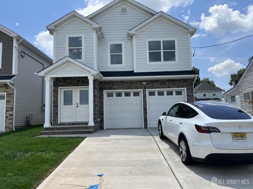 65 Grant Ave, Carteret, NJ, 07008-2721 | Card Image