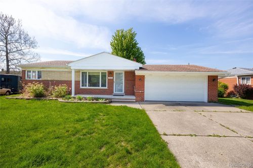 5646 Cambourne Rd, Dearborn Heights, MI, 48127-3915 | Card Image