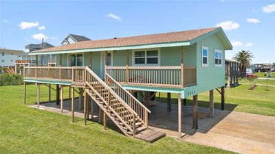 4020 4th Street, House other with 2 bedrooms, 2 bathrooms and null parking in Galveston TX | Image 3