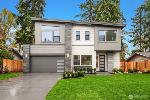 417 154th Ave Se, Bellevue, WA, 98007-5207 | Card Image