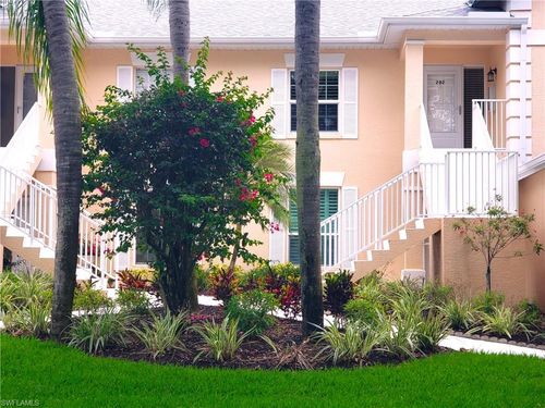 202-736 Wiggins Lake Dr, NAPLES, FL, 34110-6083 | Card Image