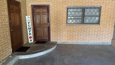 6253 Jefferson, House other with 3 bedrooms, 1 bathrooms and null parking in Groves TX | Image 2