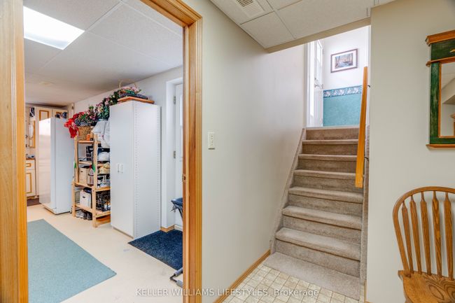 60 James St N, House other with 3 bedrooms, 2 bathrooms and 2 parking in Forest ON | Image 27