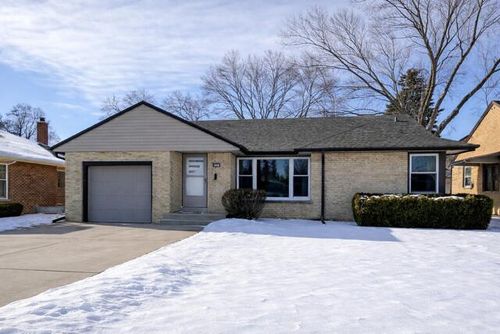 5637 S Quality Avenue, Cudahy, WI, 53110 | Card Image