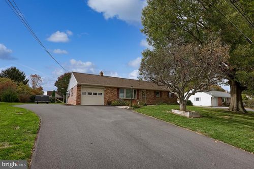 810 Snyder Hill Rd, LITITZ, PA, 17543-8943 | Card Image