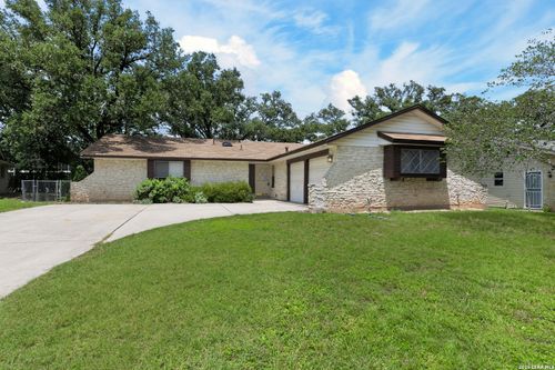 5823 Bogart Dr, San Antonio, TX, 78240-2304 | Card Image