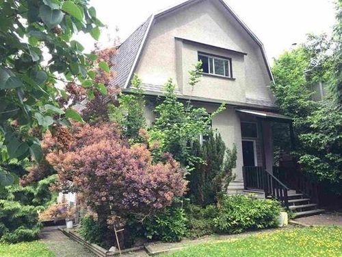 2703 Ward St, Vancouver, BC, V5R4S7 | Card Image