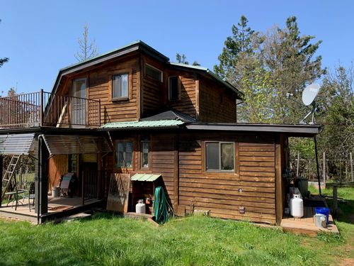 282 Reagor Ln, Cave Junction, OR, 97523-9862 | Card Image