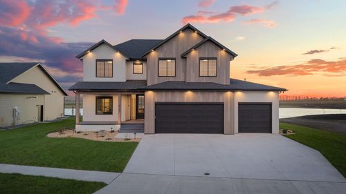 8147 Memory Ln, Horace, ND, 58047 | Card Image