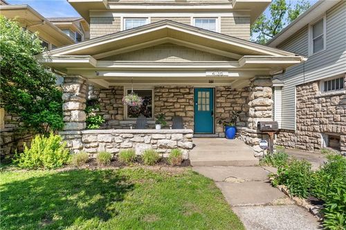 4136 Charlotte St, Kansas City, MO, 64110-1122 | Card Image