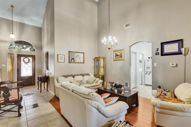 16730 Spring Barker Dr, House other with 4 bedrooms, 3 bathrooms and 2 parking in Cypress TX | Image 7