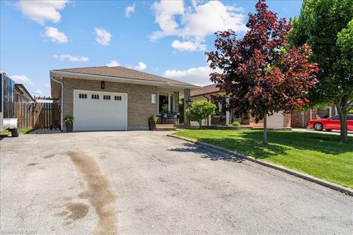 37 Northridge Drive, Lincoln, ON, L0R2A0 | Card Image