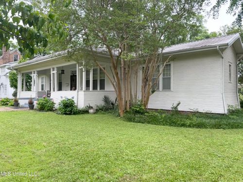 1303 River Rd, Greenwood, MS, 38930-4029 | Card Image