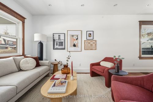 193 Gainsborough Rd, Toronto, ON, M4L3C5 | Card Image