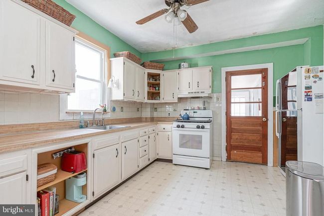 86 E 3 Rd St, Home with 2 bedrooms, 2 bathrooms and null parking in MOORESTOWN NJ | Image 10