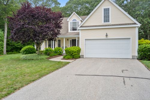 33-33 Regatta Dr, Niantic, CT, 06357-1643 | Card Image