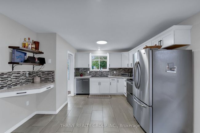 24 Portsmouth Rd, House other with 3 bedrooms, 2 bathrooms and 2 parking in London ON | Image 8
