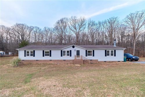 242 Granite Ridge Ln, Winston-Salem, NC, 27107-4307 | Card Image