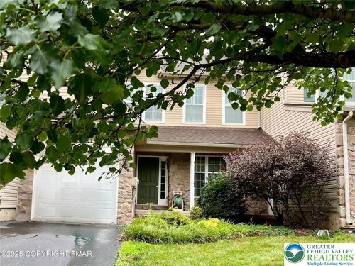 1755 Big Ridge Dr, East Stroudsburg, PA, 18302-6643 | Card Image