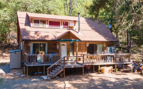 4050 Placer Rd, Wolf Creek, OR, 97497-9782 | Card Image