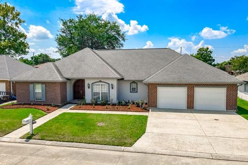1236 Barbe Dr, Westwego, LA, 70094-5462 | Card Image